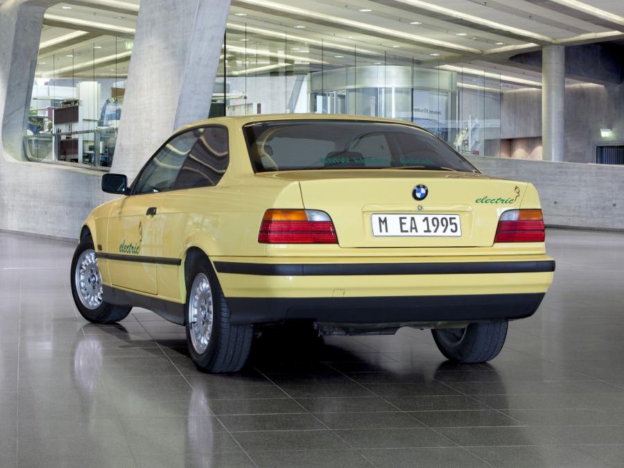  BMW 3-Series Coupe Electro-Antrieb 1995 года  (фото 6 из 7)